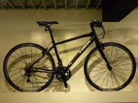 高級クロスバイクが訳アリ価格!? TREK 7.7FX (トレック 7.7エフ