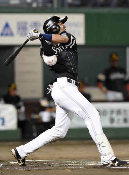 柳田悠岐3割6分3厘34本…：トリプルスリー～万能型野球人の証明