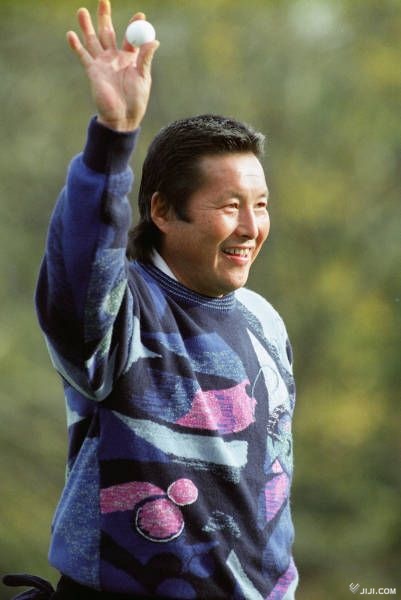 ゴルフ日本シリーズ最終日・16番でバーディ…：男子ゴルフ 尾崎将司