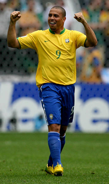 ロナウド（ブラジル）＝15得点 2…：ワールドカップ通算得点