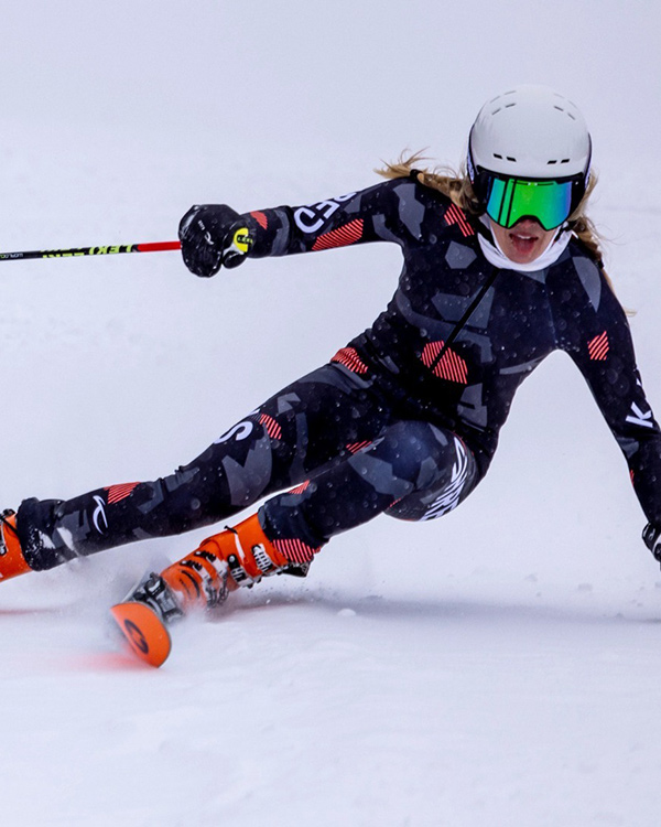 KJUS チュースの紹介ページ- BRAND LIST - 株式会社スキーショップジロー