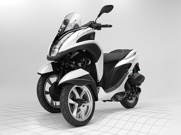 ヤマハ TRICITY MW125 | 二輪車 | 自動車技術330選