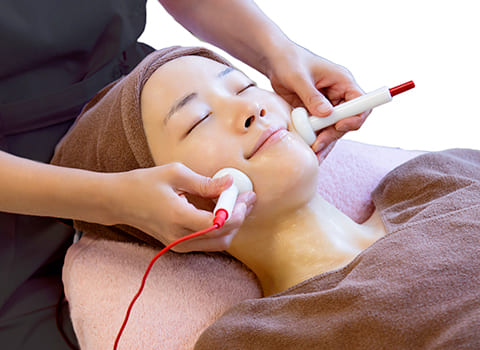 フェイシャル｜ジュリア・オージェ