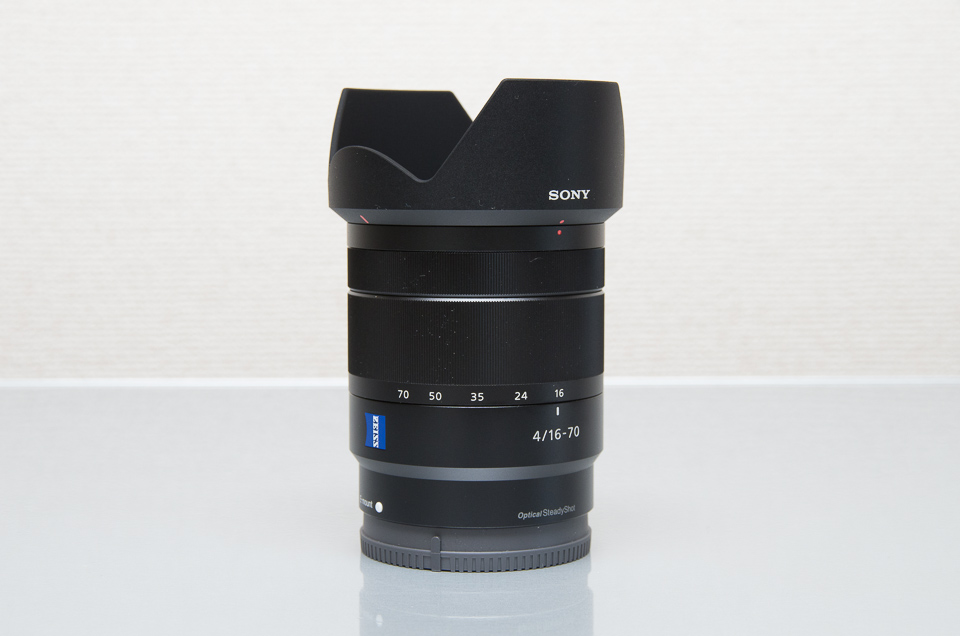 α6000 + SEL1670Zと5D MarkIII + EF24-105mmの実用重量＆サイズ比較