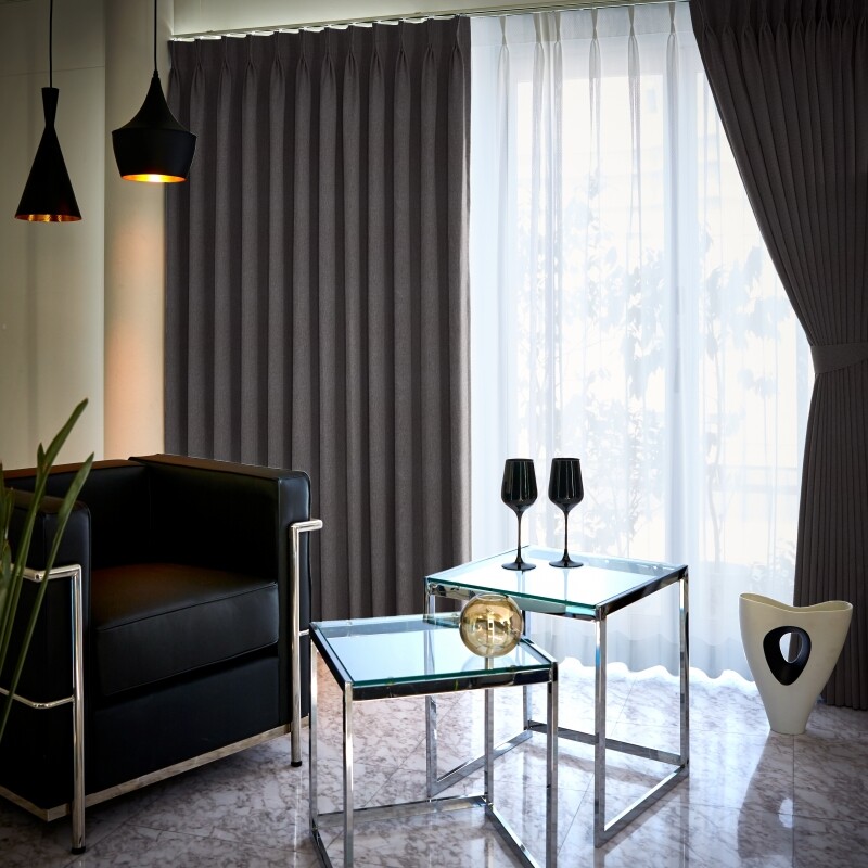 静 カーテン JF-94048R ダークグレー ｜ジャストカーテン