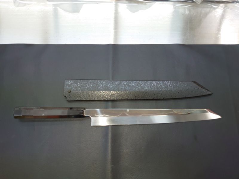 富嶽 剣型柳刃 本焼き鏡面包丁 塗り鞘付き 富士山の波紋がたまらない