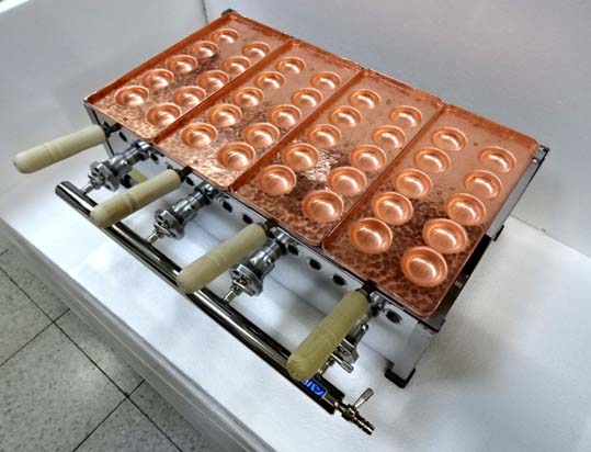 明石焼き器（手打ち銅板鍋付） 10穴x4連