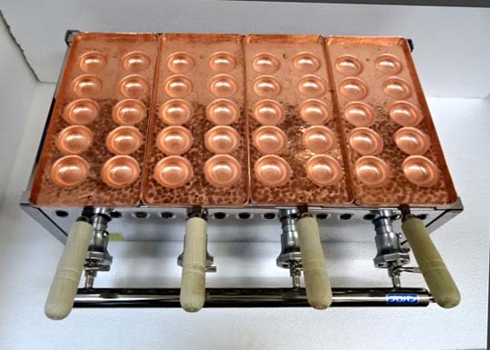 明石焼き器（手打ち銅板鍋付） 10穴x4連