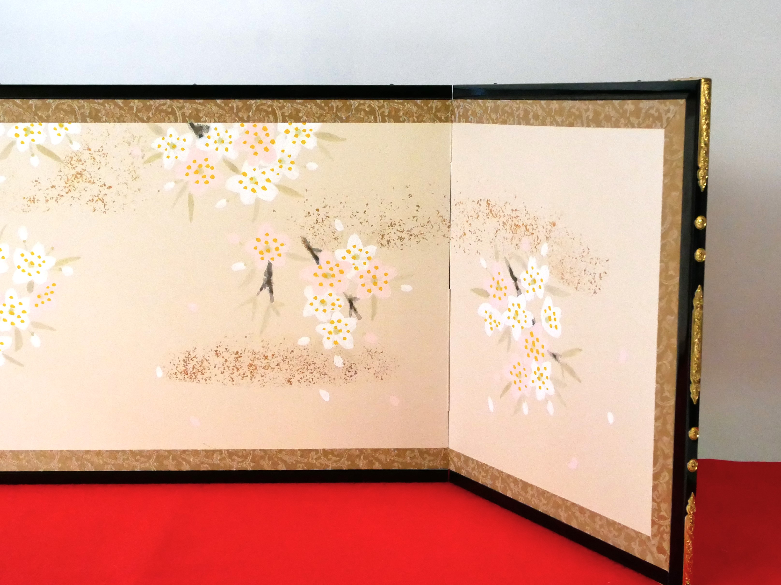 和泉の御蔵 / 北村松月堂作「手描き桜屏風」十号