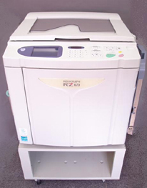 RISO 理想科学 中古モノクロB4対応印刷機 RISOGRAPH RZ630 | 中古