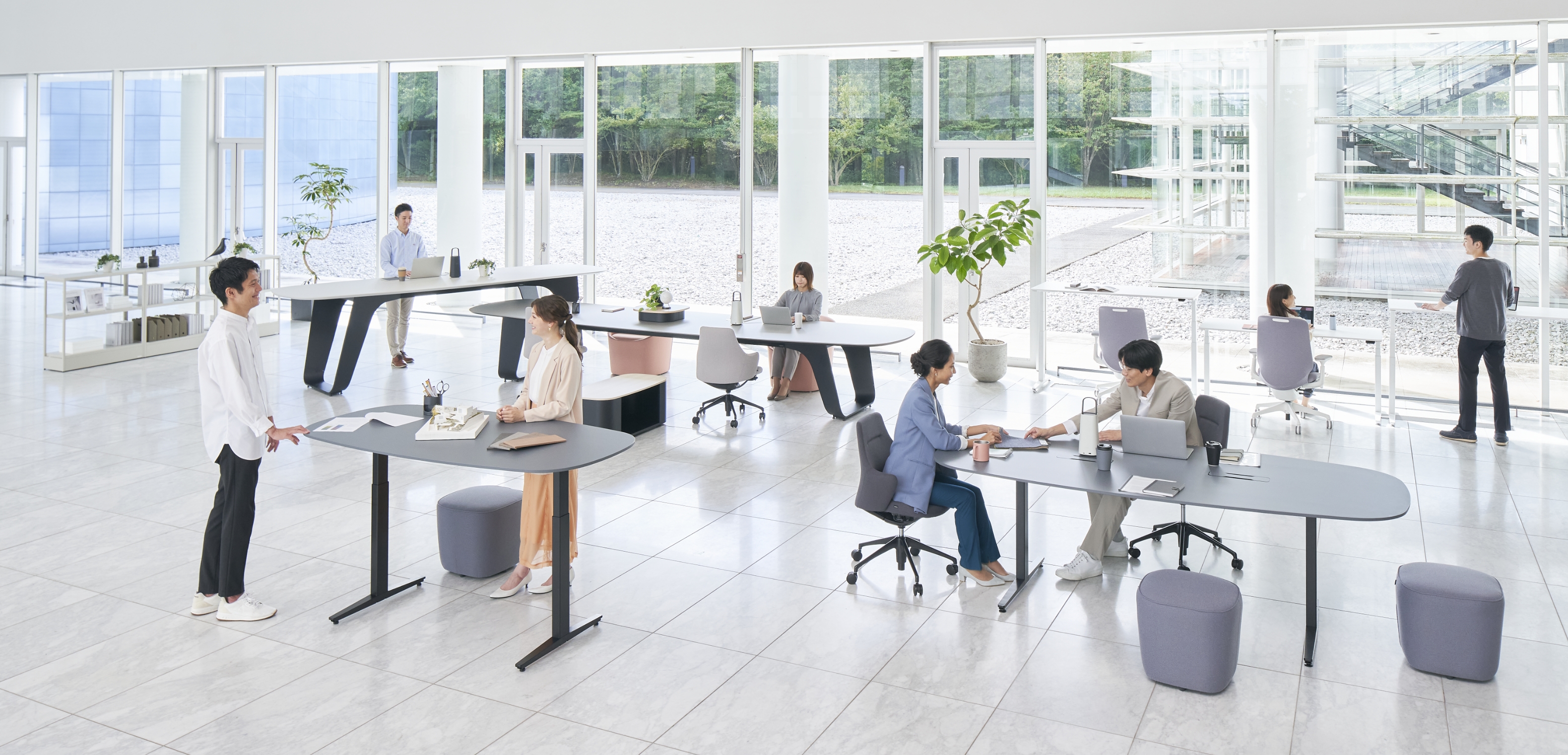 はたらく姿勢にも自由を。- ADJUST YOUR WORK STYLES - ｜ 株式会社