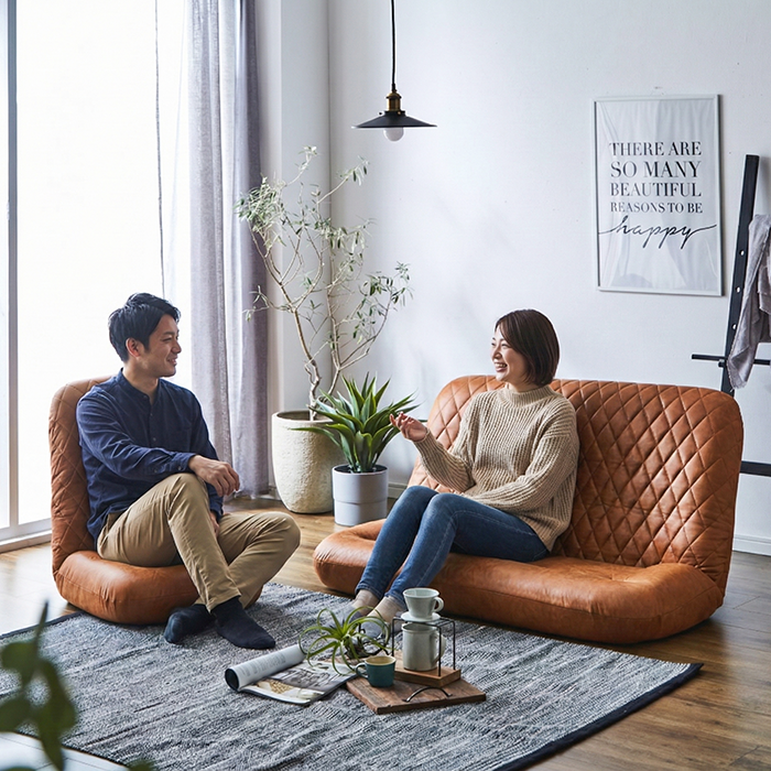 引っかきキズに強い特殊生地を採用したハイバック座椅子！座面ポケット