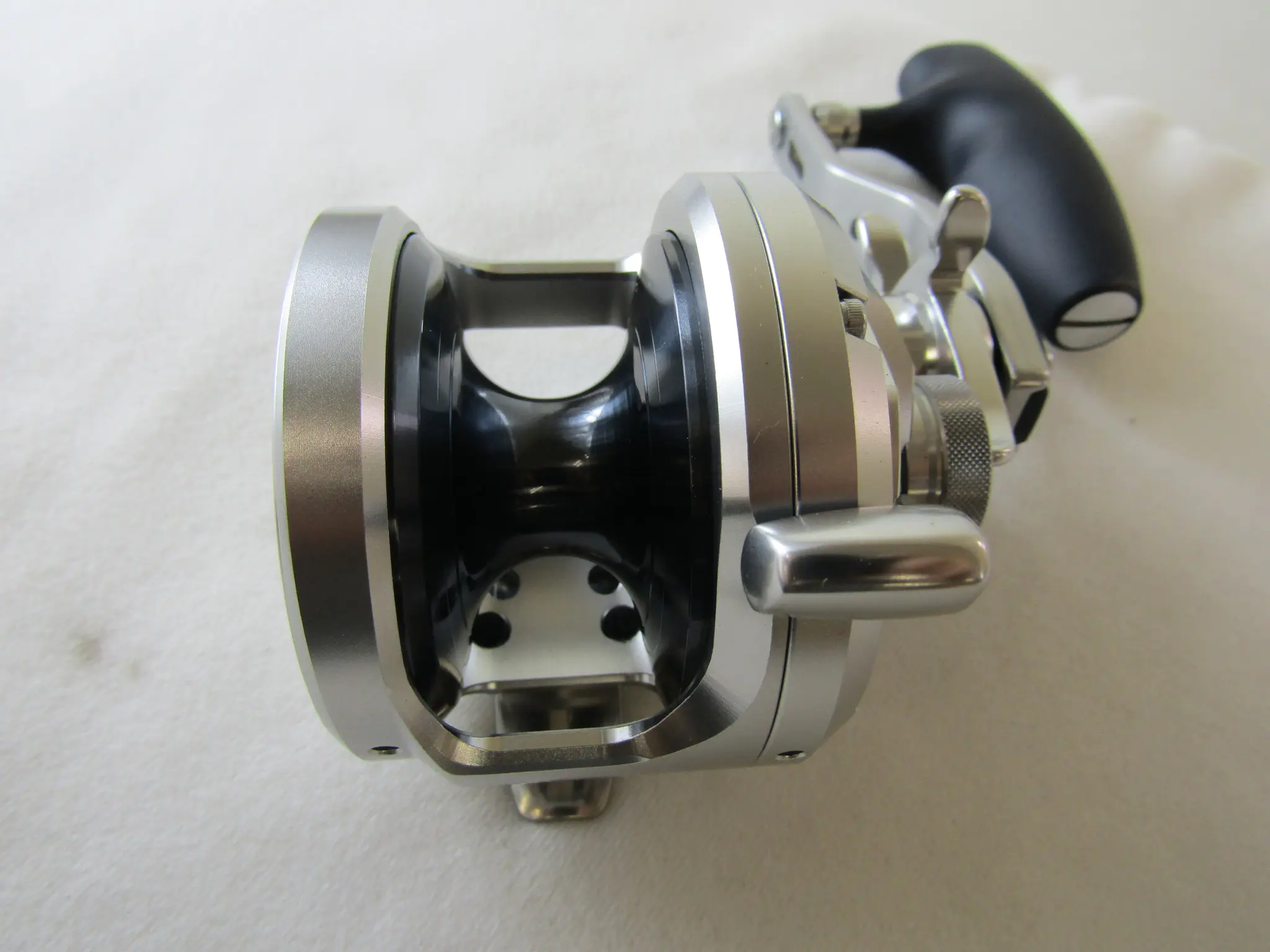 NEWオシアジガー2000NRHG - 49,000円 : 海釣り、船釣り専門店の沖三昧