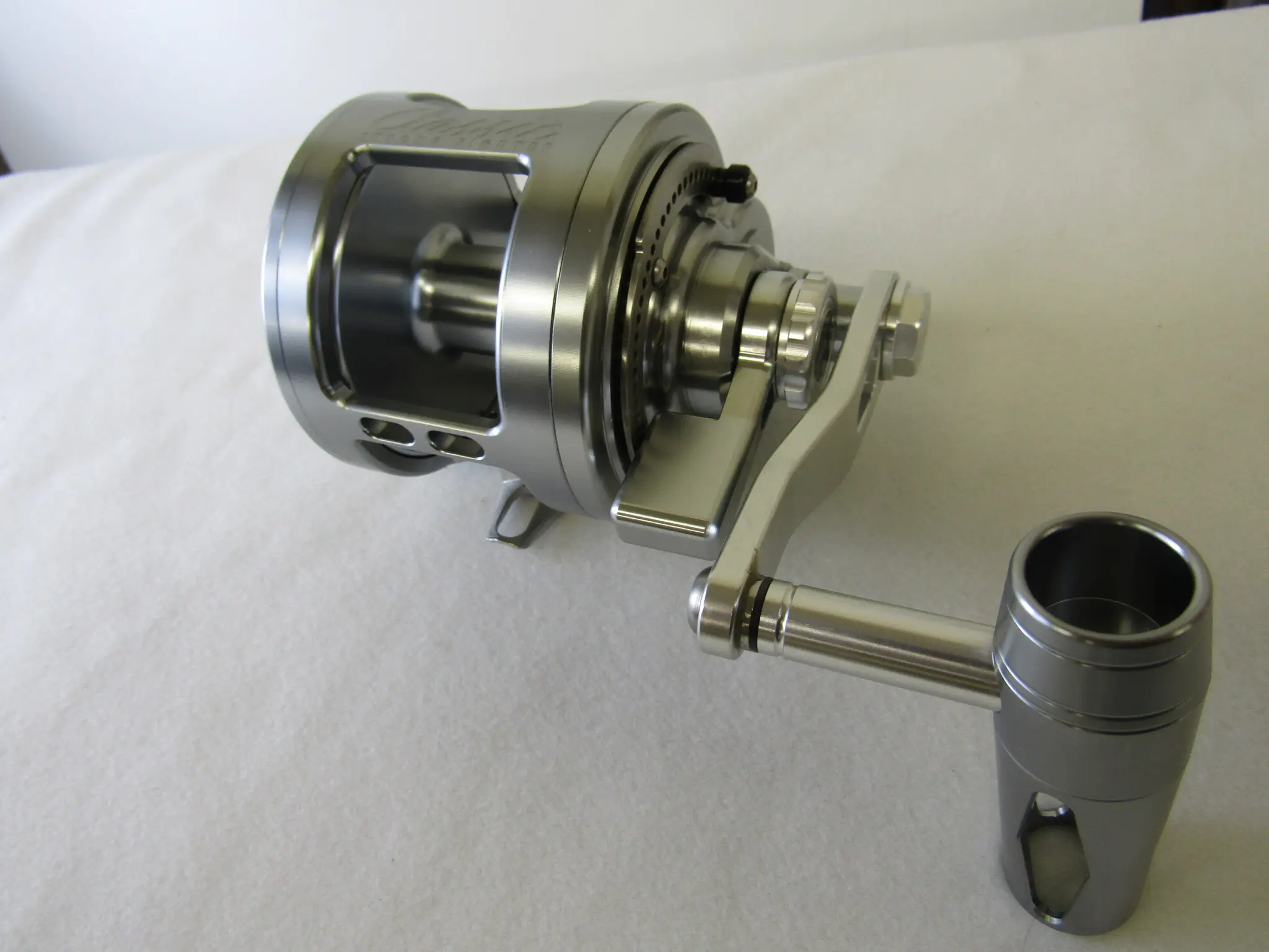 ストロングファイタークラシックM - 176,000円 : 海釣り、船釣り専門店