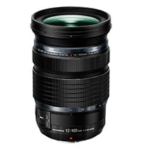 The high-magnification zoom lens with image stabilization, M.Zuiko