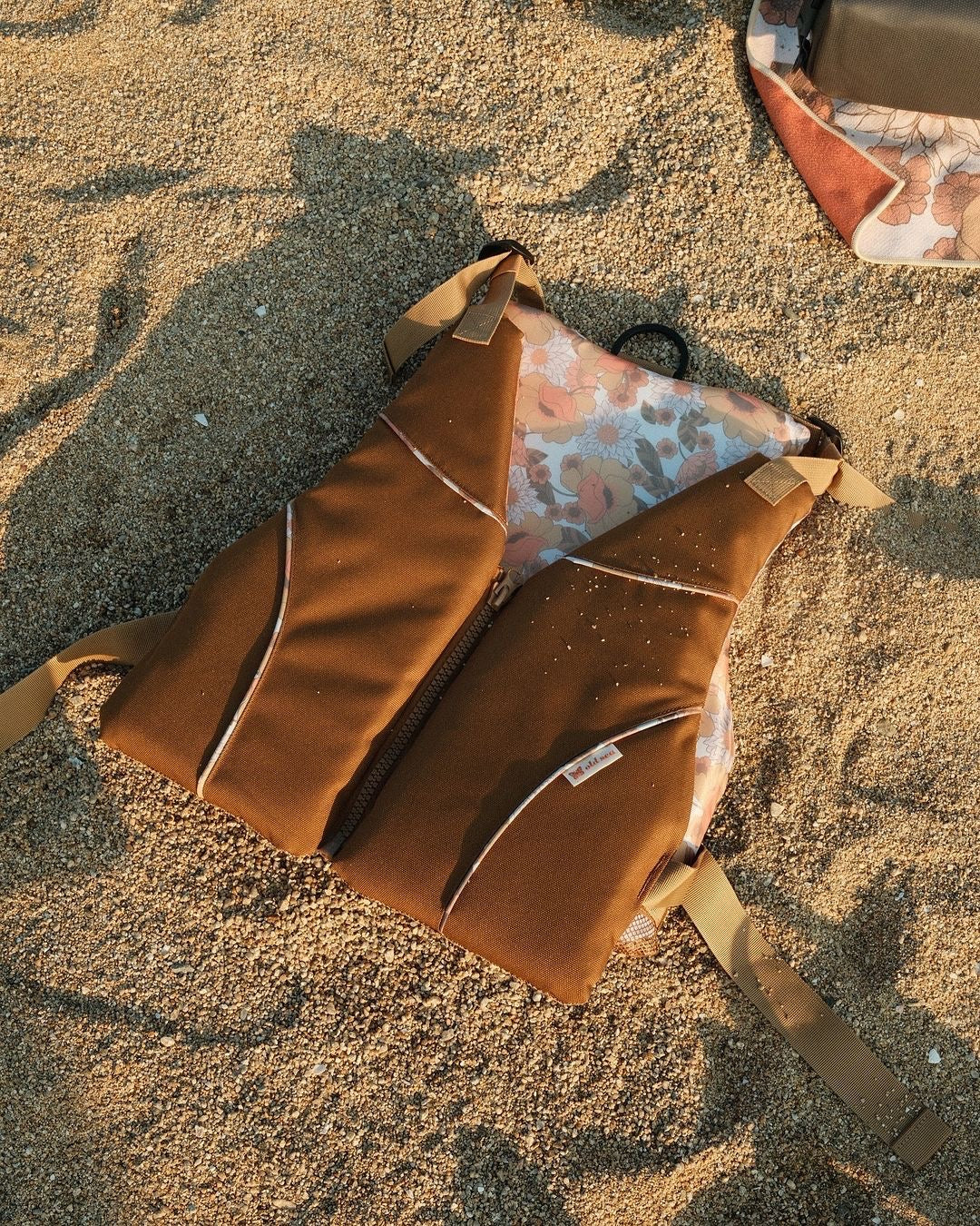 Retro floating device – oldsea