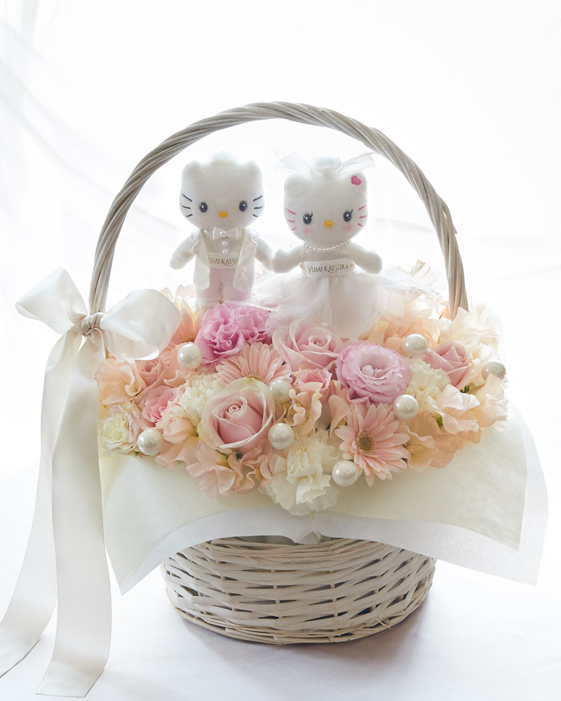ハローキティ＆ディアダニエル・ウエディングフラワー｜お花屋さん