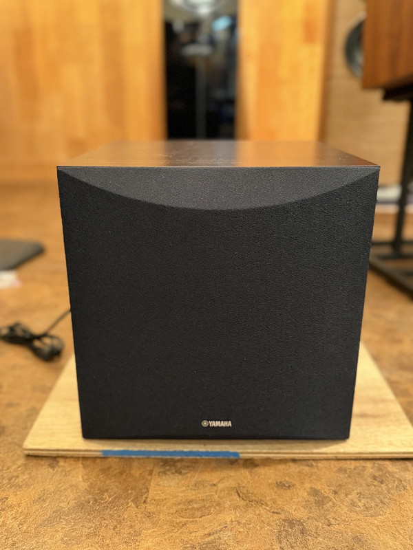 中古品】YAMAHA/サブウーファー/NS-SW050のご紹介です。