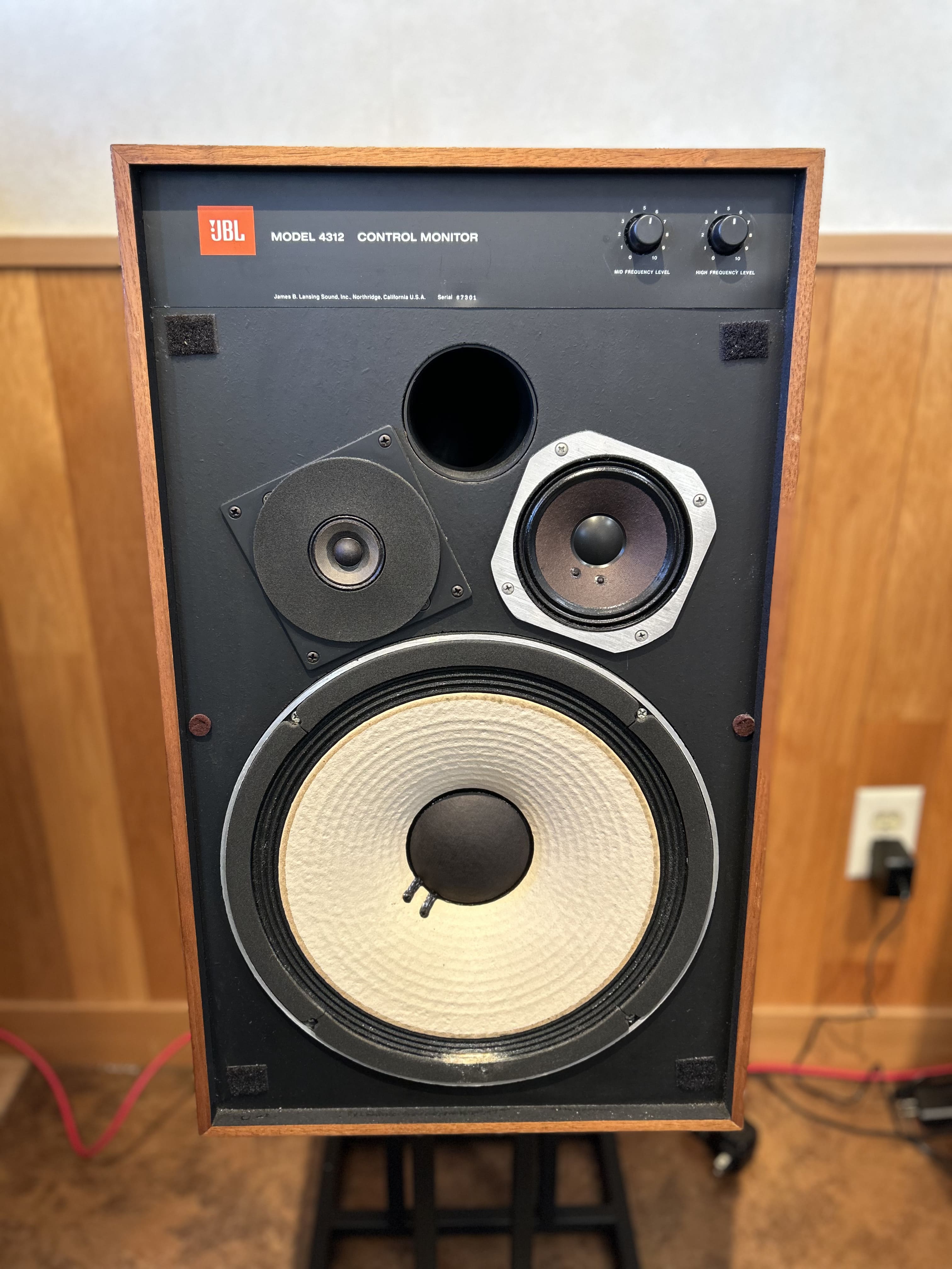 中古品入荷！4312の初代モデル！】JBL/スピーカー/4312 Control