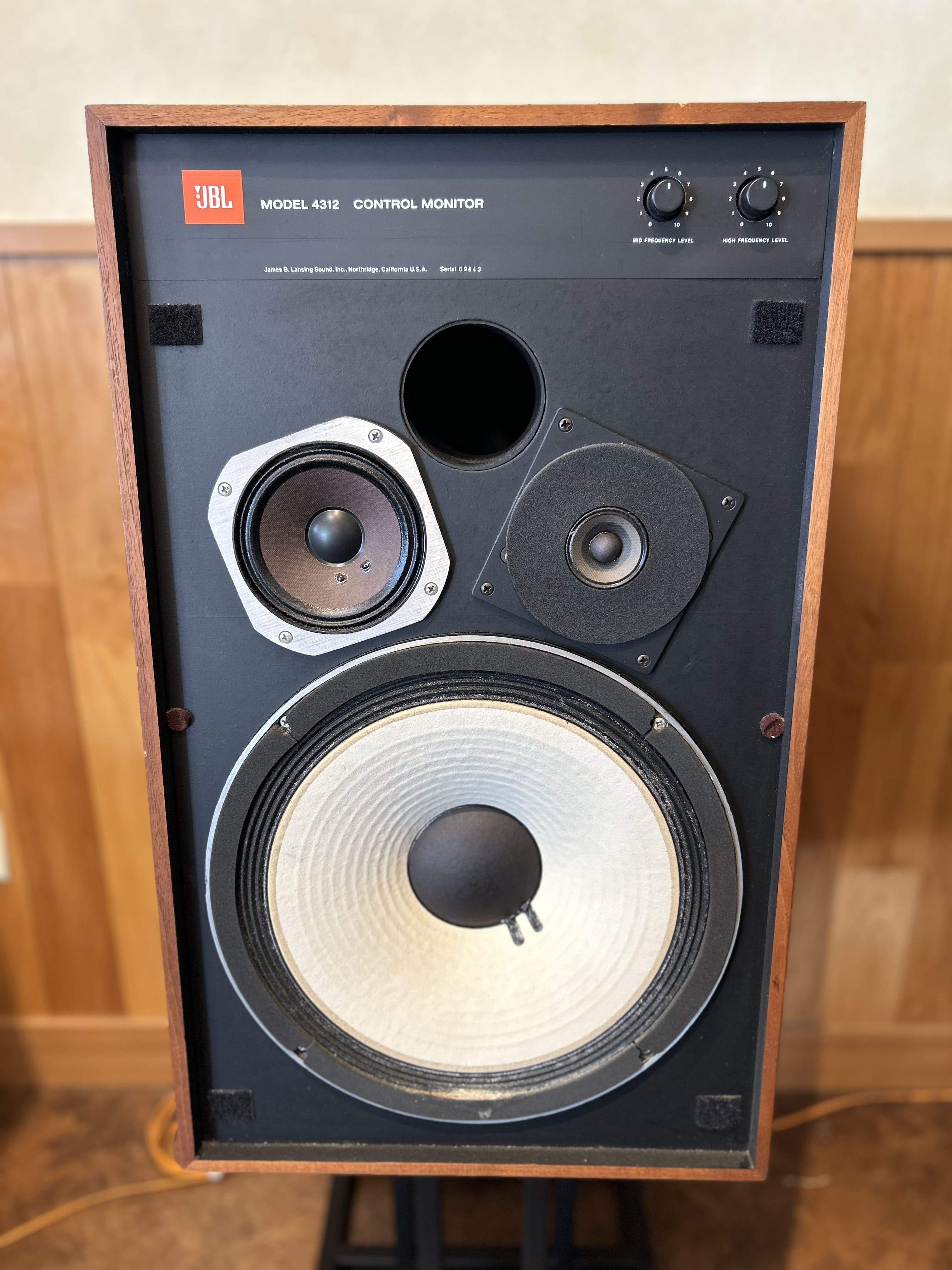 中古品入荷！4312の初代モデル！】JBL/スピーカー/4312 Control