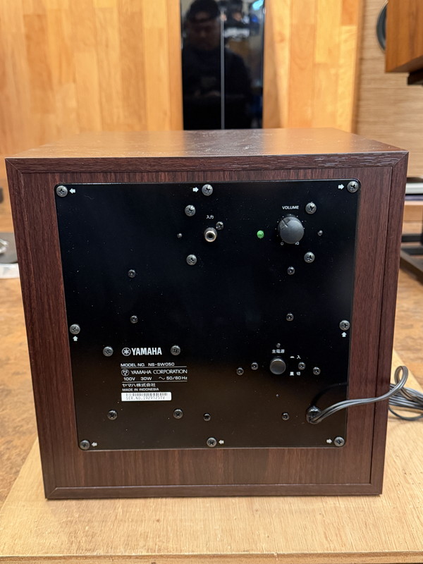 中古品】YAMAHA/サブウーファー/NS-SW050のご紹介です。