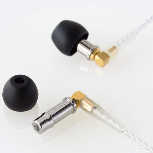 finalのイヤホン、F7200のご紹介です。