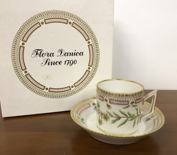 ロイヤルコペンハーゲン フローラダニカ カップ&ソーサー | 食器