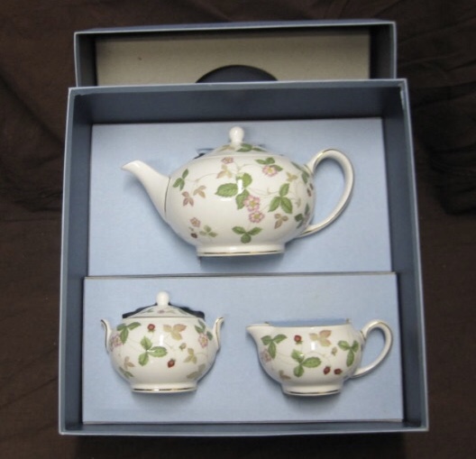 ウェッジウッド wedgwood ワイルドストロベリー ティーポット