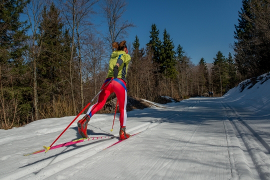 クロスカントリースキー | 株式会社オーバル スポーツSDGs特設サイト