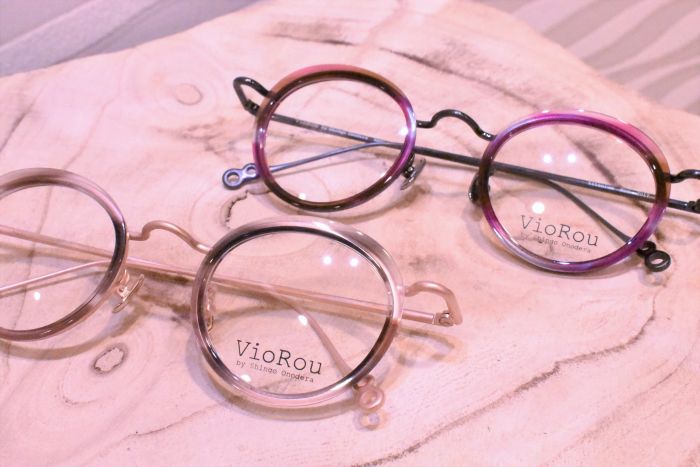 七色のアイウェア