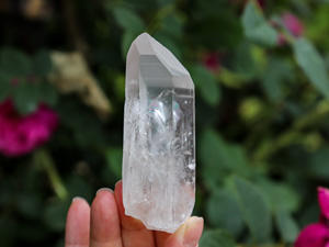 虹入り水晶ポイント(磨き 底辺カット) ブラジル産 | パワーストーン