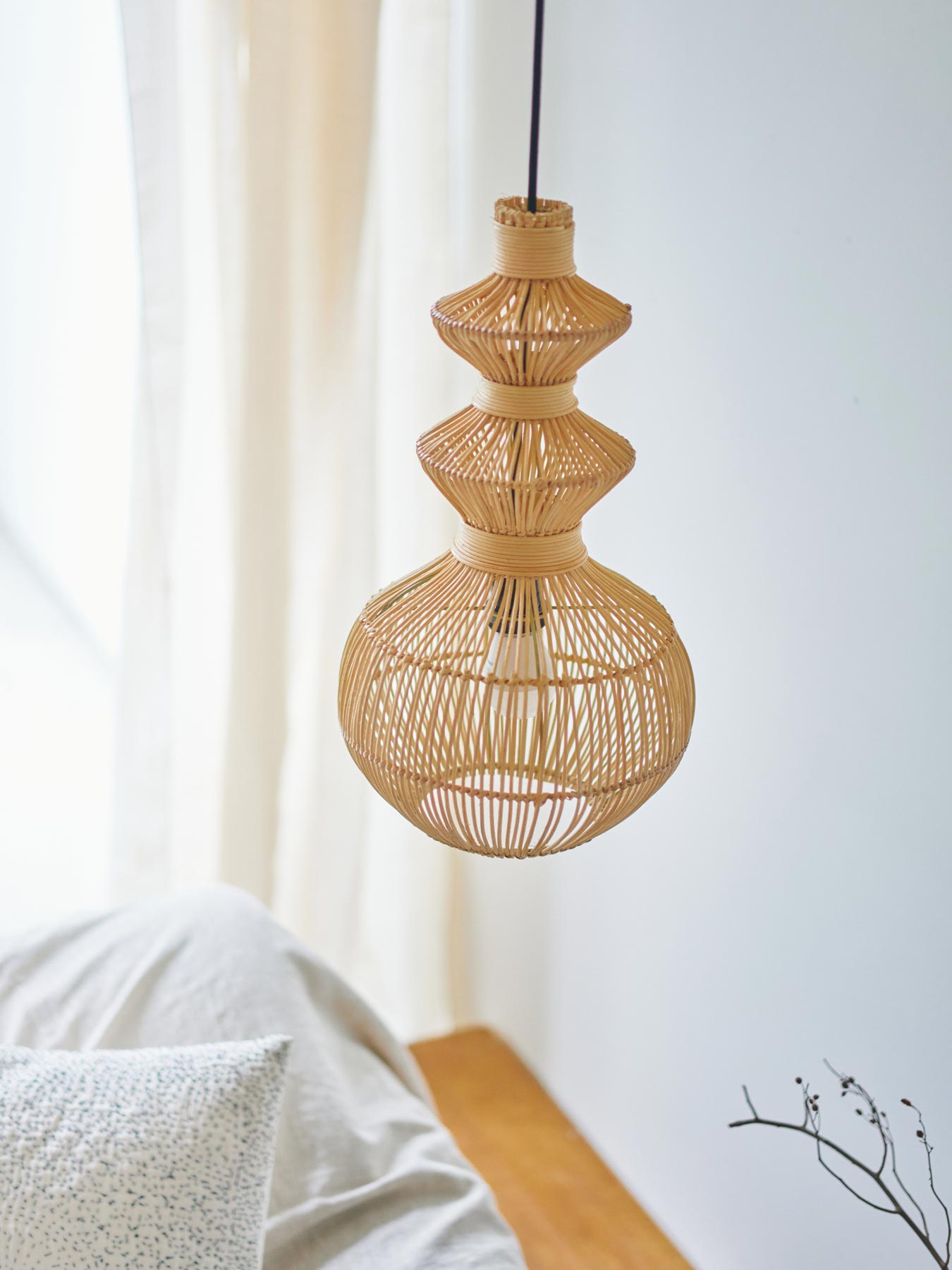 ラタンシェードランプ Fonsol｜ペンダントランプ｜オルネ ド フォイユ