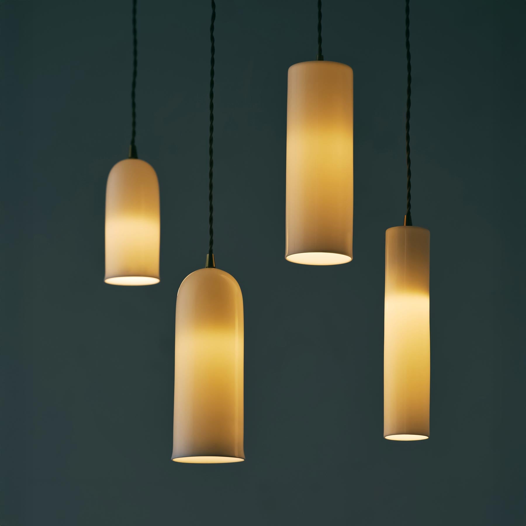 SERAX ペンダントランプ WHITE OLYMPIA｜ペンダントランプ｜オルネ ド