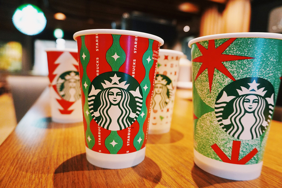 冬の風物詩「スタバカップ」がクリスマス仕様に、今年は全4種 | Lmaga.jp