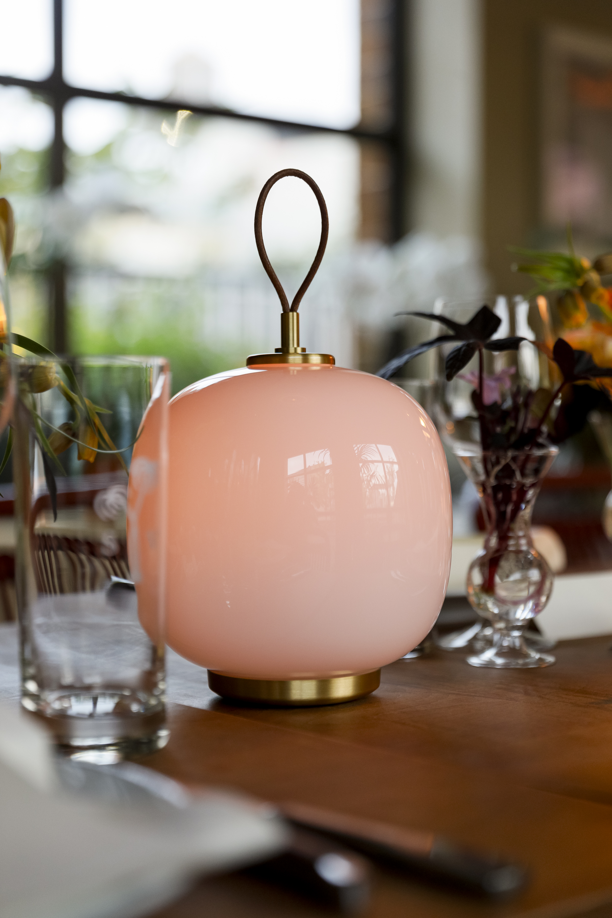 新作】VL 45 ラジオハウス ポータブルランプ | 充電式・北欧デザイン