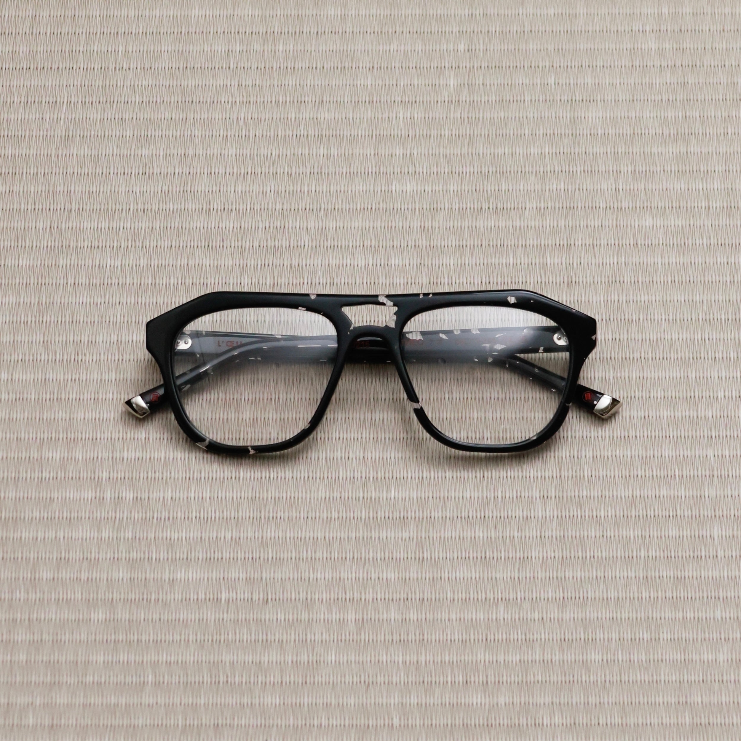 モデル THEO ナイトブラック｜メガネ