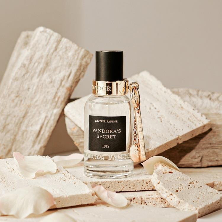 パンドラ パンドラシークレット パルファム 50ml: コスメ