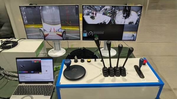 物流倉庫向け遠隔フォークリフト操作システム」フィールド実証実験を