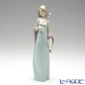 リヤドロ 少女 5487 | ブランド洋食器専門店ル・ノーブル 公式