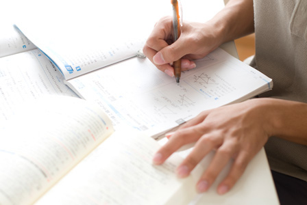 納冨美和の論文合格答案完成コース(直前PLUS) - 弁理士 学習経験者