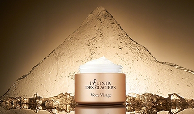 Moisturizing with a Mask - Valmont