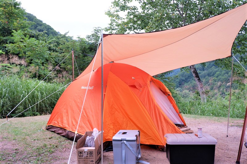 お気に入りは安心感のあるモンベルのテント！ラフにできるソロキャンプ