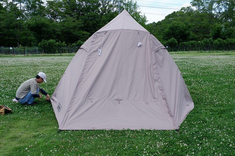 ゆったりサイズで設営簡単！「コールマンワイドティピー/3025」を