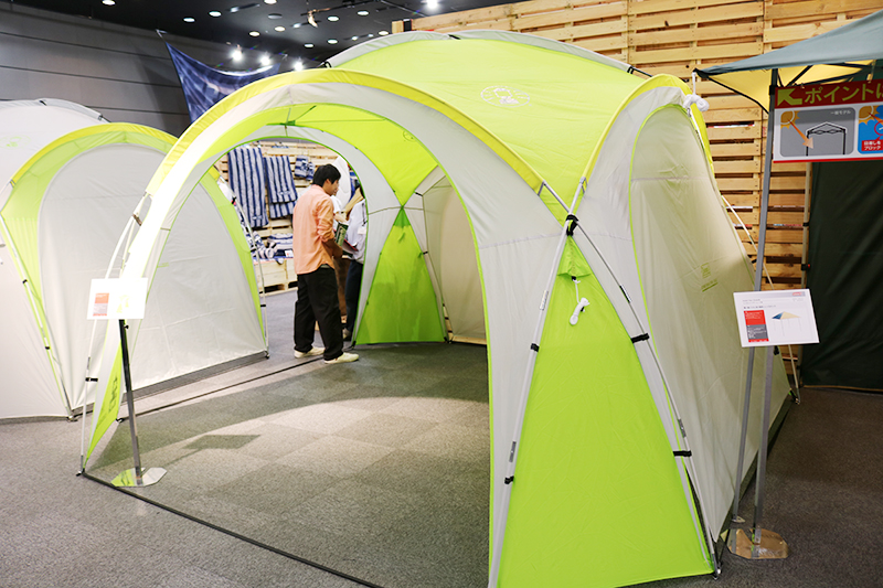 2017年コールマン新作ドームシェルター・組み立て簡単シェードをご紹介