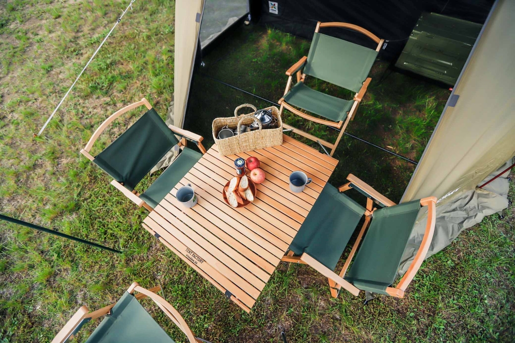 ペアからファミリーまで使える！奥行70㎝・テントファクトリーの「ZEL