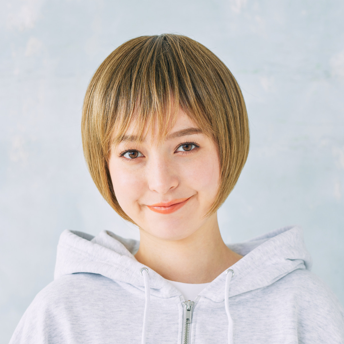 1133] スウィートクールショート (ミルクティーアッシュ) ウィッグ