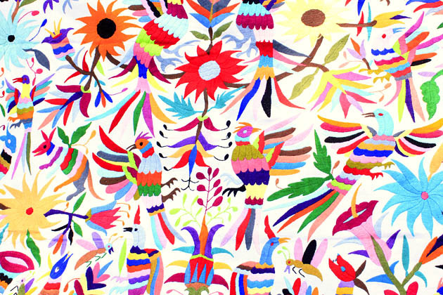 オトミ族の刺繍クロスー手刺繍ベットカバー・テーブルクロスメキシコの刺繍