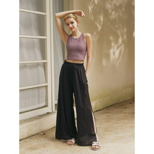 リラックスウェアとしても活躍するヨガパンツをチェック ｜LITHEE YOGA