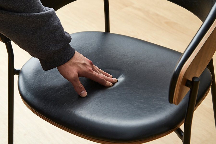 CRIB（クリブ）チェア（ウォールナット） * - ダイニングチェアの通販