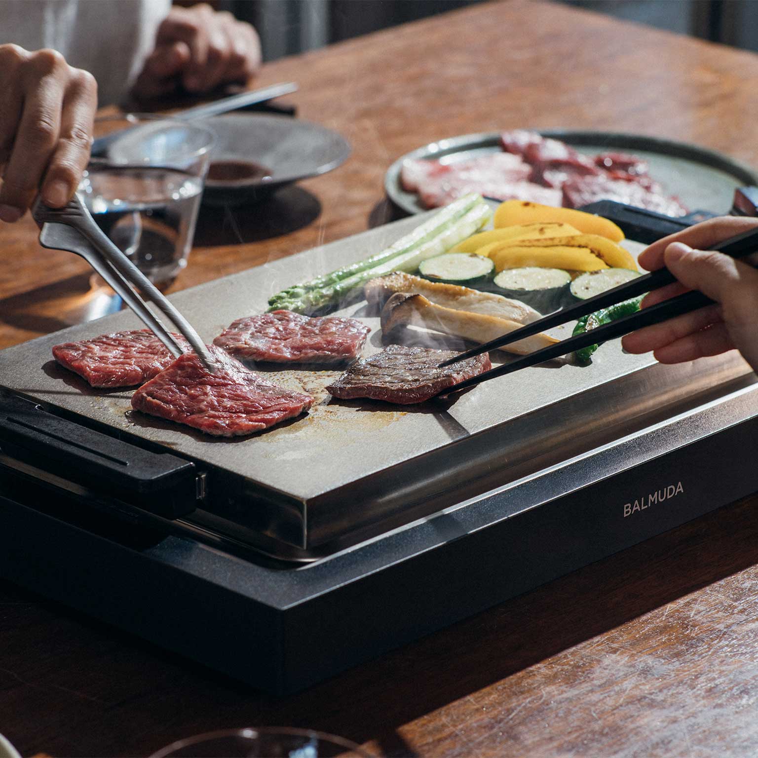 BALMUDA（バルミューダ）The Plate Pro | LIVING MOTIF｜家具